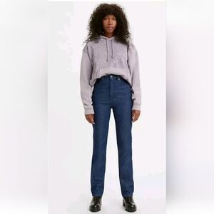Levi Strauss Women’s Ultra High Rise Slim Straight Jeans 32 Dark Wash 70s Denim
